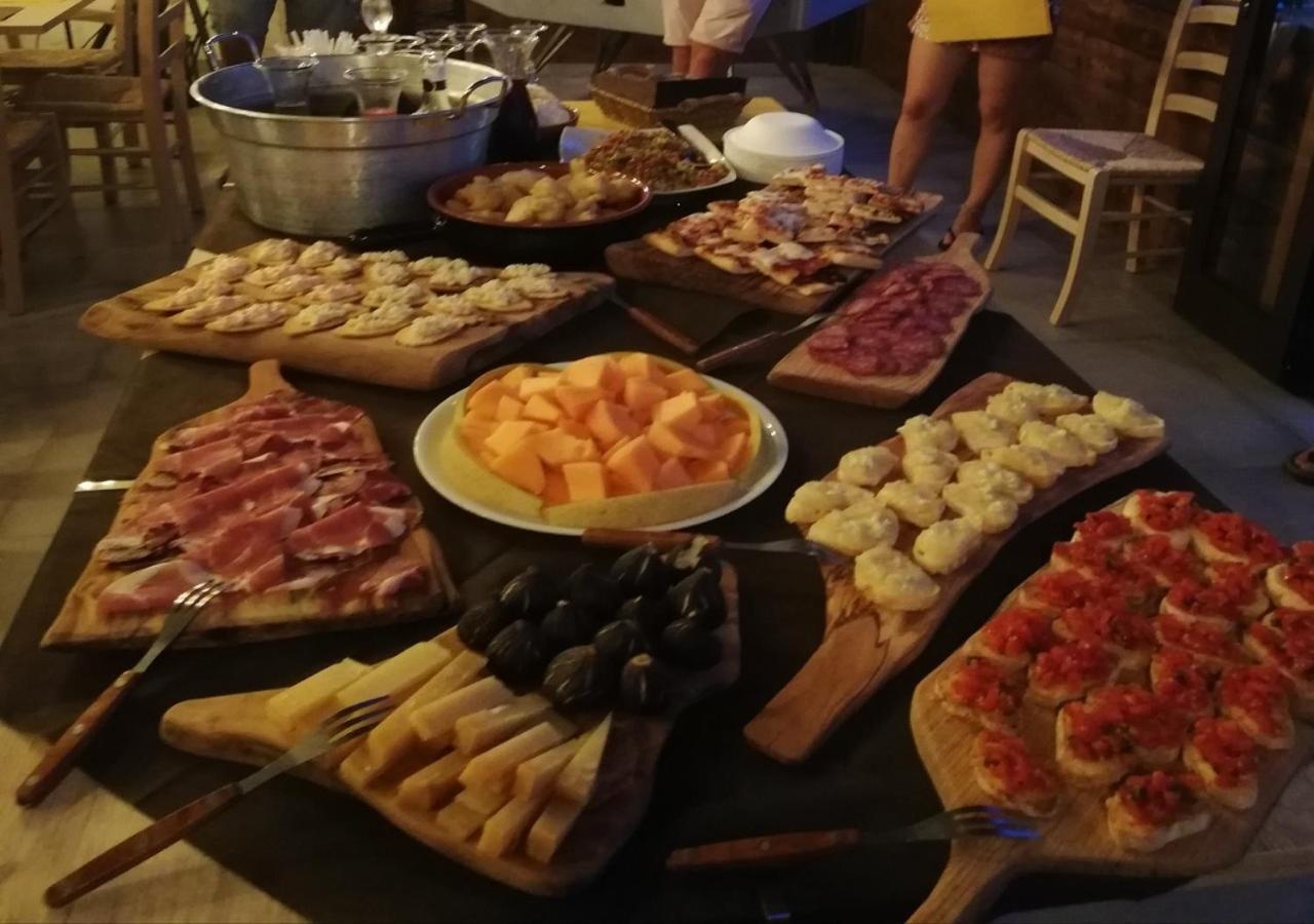 Agriturismo Diaccia Botrona กาส์ตีจลิโอเน เดลลา เปสกายา ภายนอก รูปภาพ